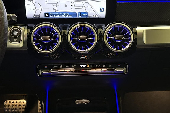 Mercedes-Benz GLB250+ 16 of 26