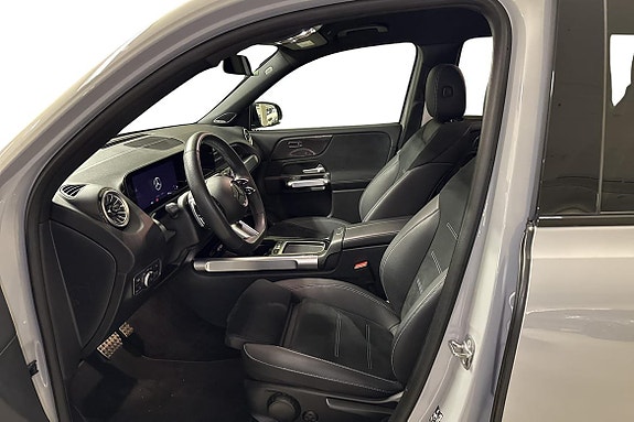 Mercedes-Benz GLB250+ 8 of 26