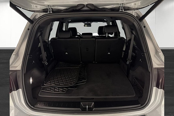 Mercedes-Benz GLB250+ 19 of 26