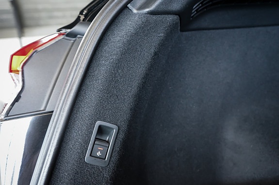 Audi Q4 e-tron 27 of 28