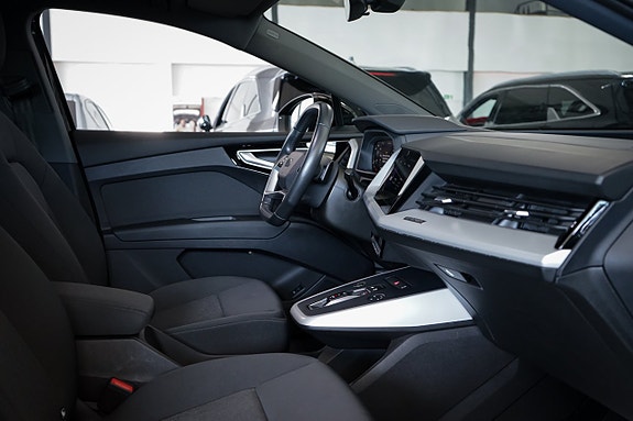 Audi Q4 e-tron 23 of 28