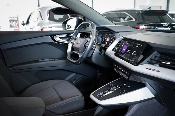 Audi Q4 e-tron 22 of 28