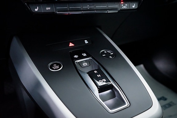 Audi Q4 e-tron 16 of 28