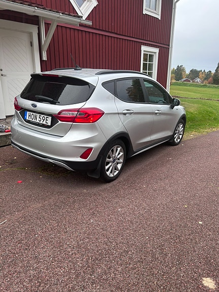 Ford Fiesta 6 of 13