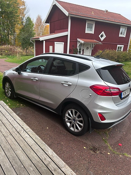 Ford Fiesta 3 of 13