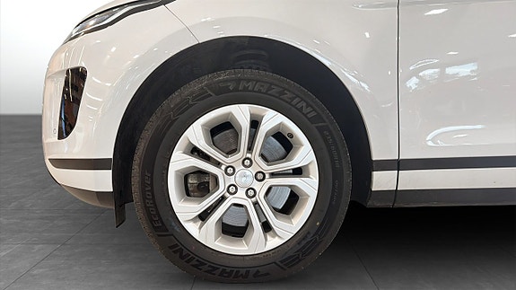Land Rover Range Rover Evoque 9 of 12