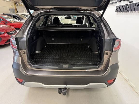 Subaru Outback 5 of 9