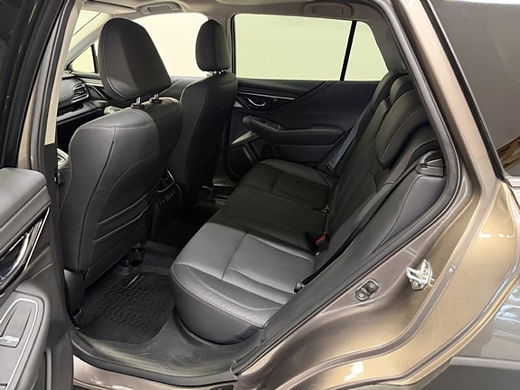 Subaru Outback 6 of 9