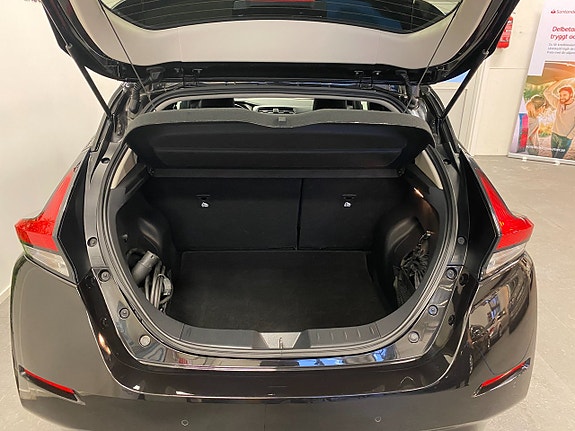 Nissan Leaf 18 of 18