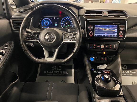 Nissan Leaf 9 of 18