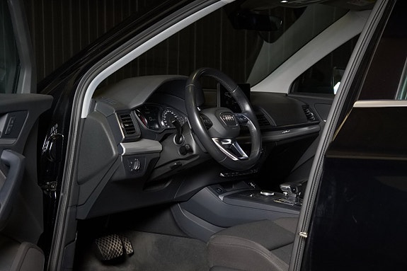 Audi Q5 8 of 16
