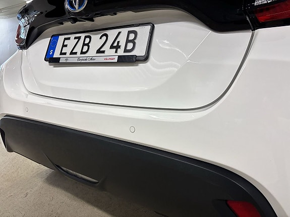 Toyota Yaris 11 of 15