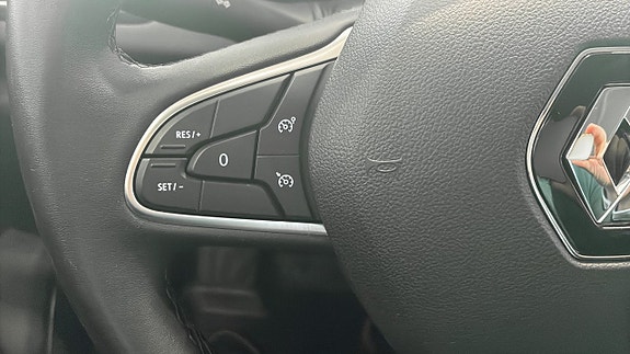 Renault Megane 16 of 22