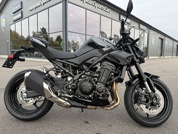 Kawasaki Z900 - Köp Online 11 of 13