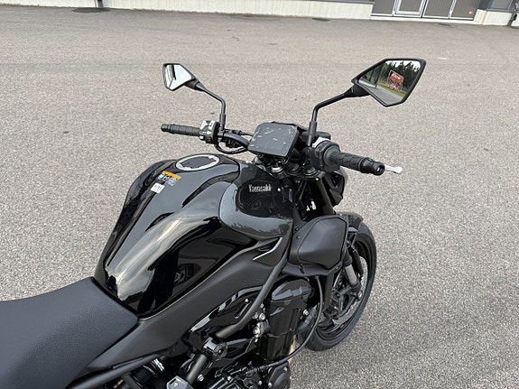Kawasaki Z900 - Köp Online 9 of 13