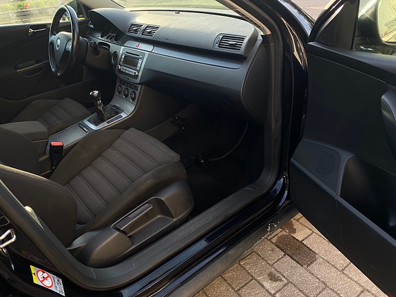 Volkswagen Passat 6 of 8