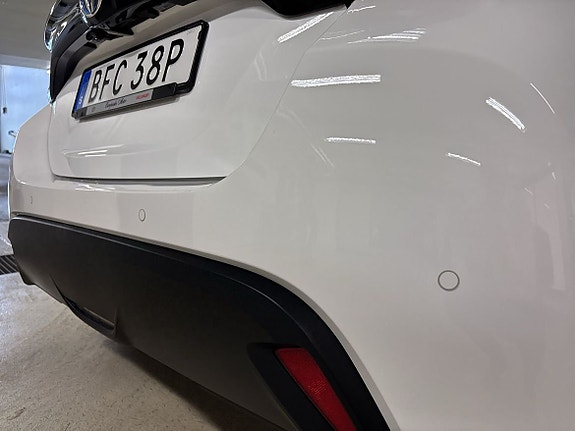 Toyota Yaris 12 of 14