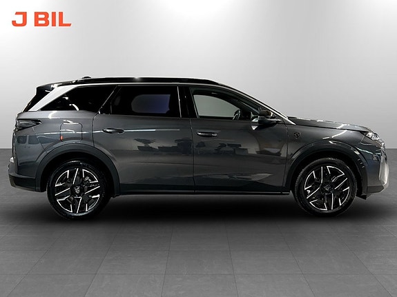 Peugeot 5008 13 of 15