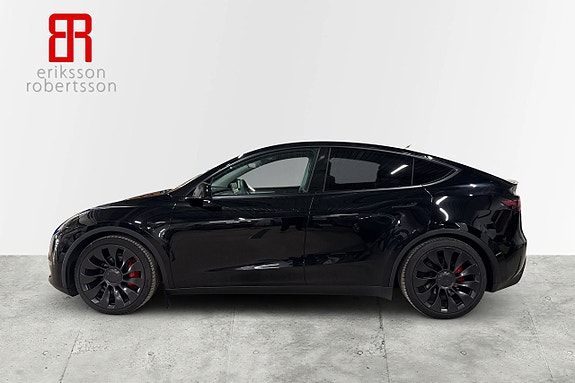 Tesla Model Y 2 of 6