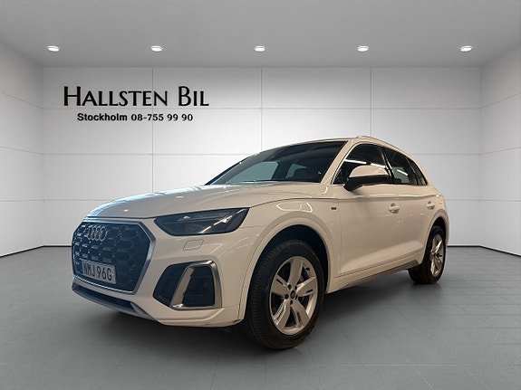 Audi Q5 2 of 27