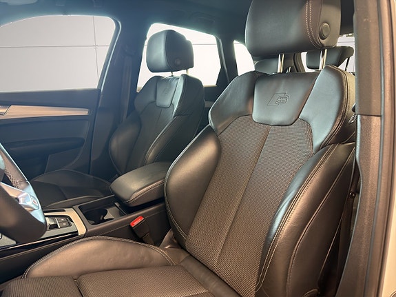 Audi Q5 12 of 27
