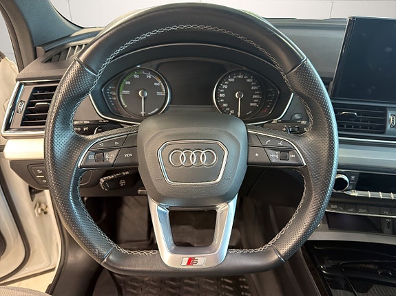 Audi Q5 9 of 27