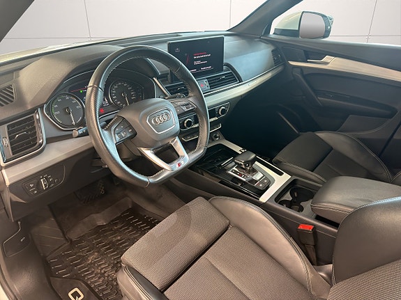 Audi Q5 11 of 27