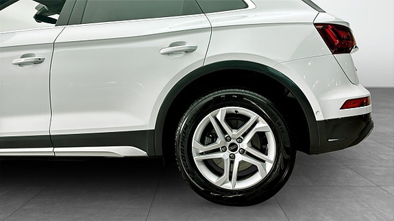 Audi Q5 6 of 12