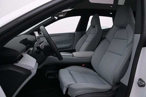 Polestar 4 10 of 27