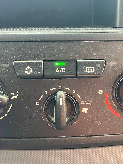 Peugeot Partner 9 of 14