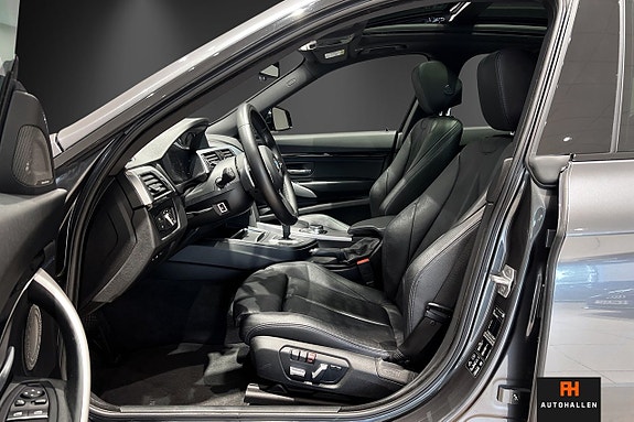 BMW 340i 11 of 30