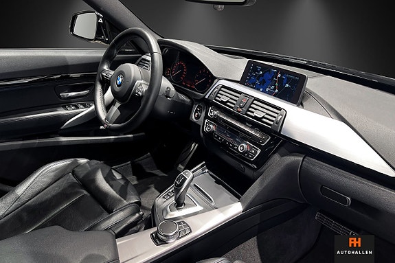 BMW 340i 29 of 30