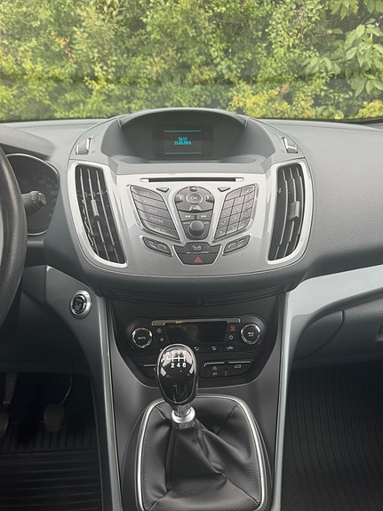 Ford C-Max 12 of 14