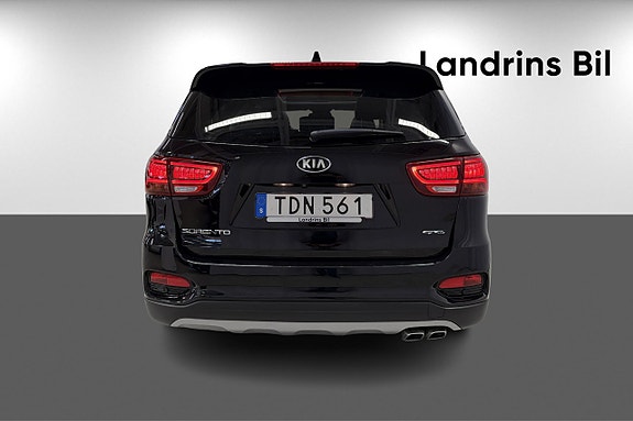 Kia Sorento 5 of 20
