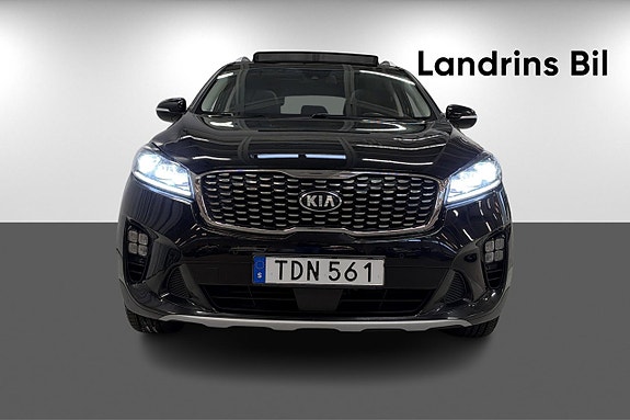 Kia Sorento 2 of 20
