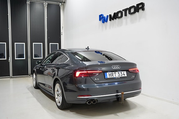 Audi A5 4 of 23
