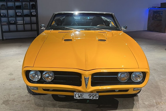 Pontiac Firebird 2 of 18