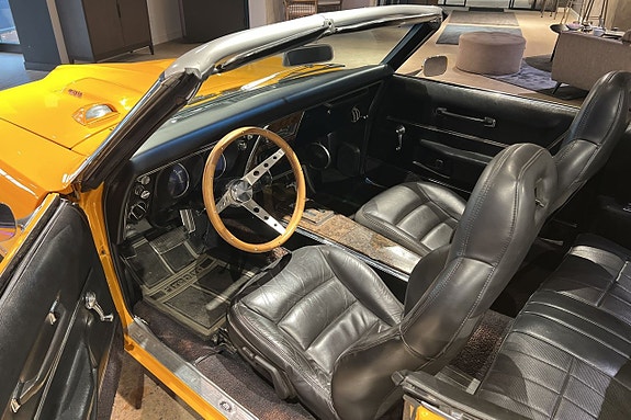 Pontiac Firebird 9 of 18
