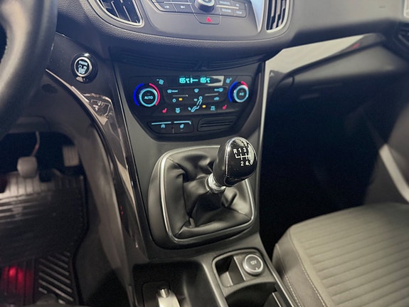 Ford C-Max 11 of 15