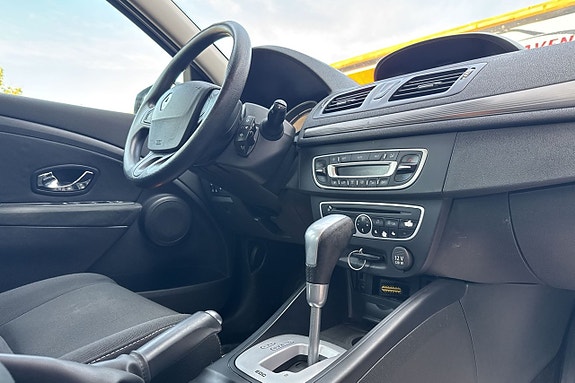 Renault Megane 14 of 17