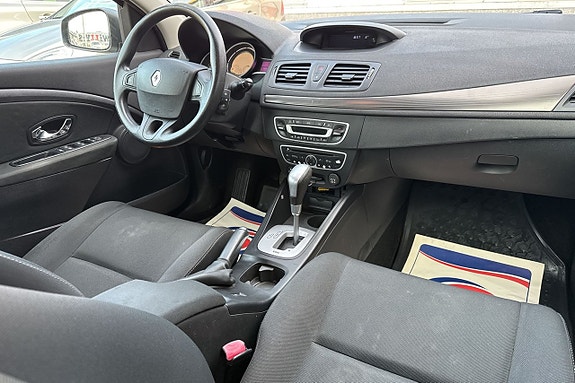 Renault Megane 12 of 17