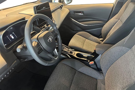 Toyota Corolla 12 of 20