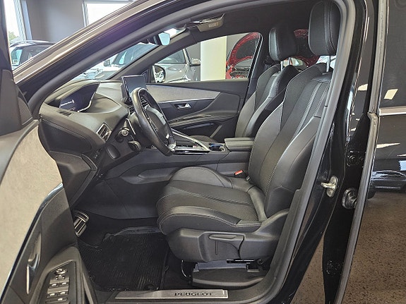 Peugeot 3008 12 of 17