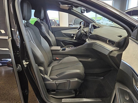 Peugeot 3008 14 of 17