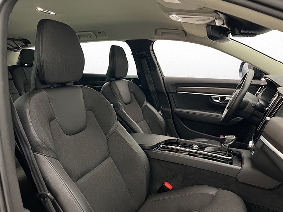 Volvo V90 Cross Country 11 of 29