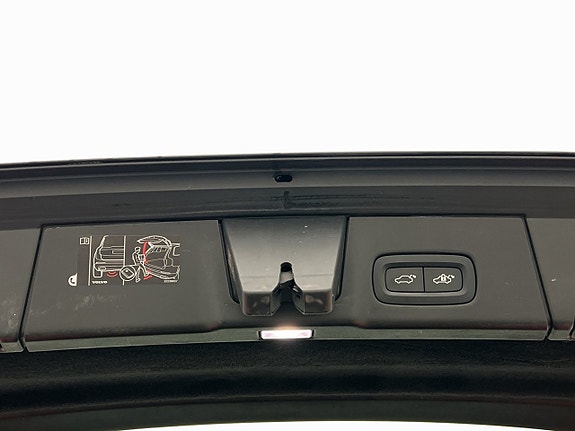 Volvo V90 Cross Country 24 of 29