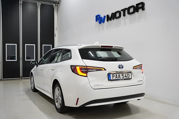 Toyota Corolla 4 of 19