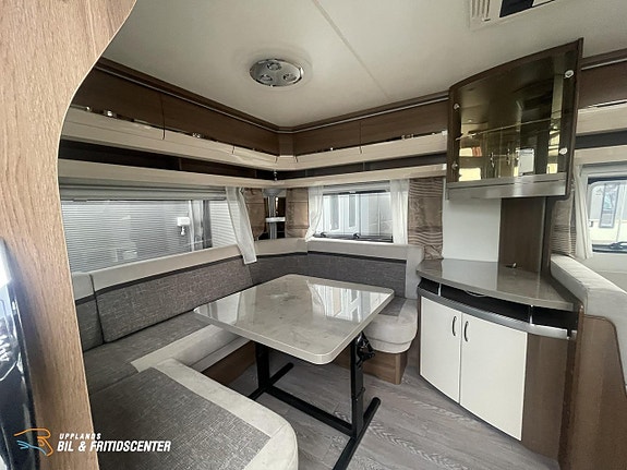 Hobby 650 UMFE Prestige / Alde / AC / dinette 4 of 7