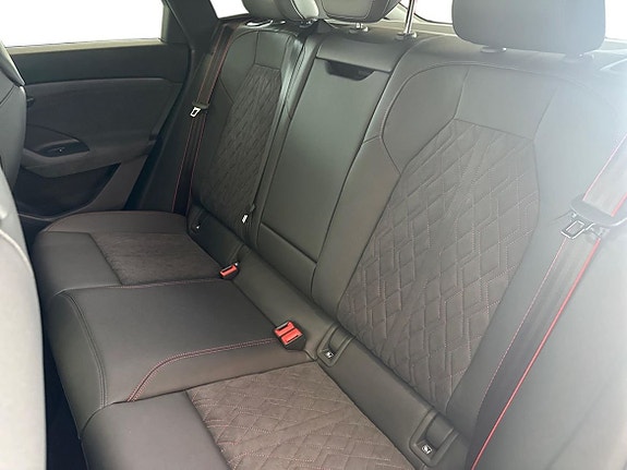 Audi Q6 e-tron 17 of 19