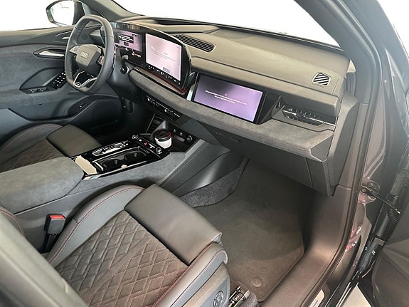 Audi Q6 e-tron 13 of 19